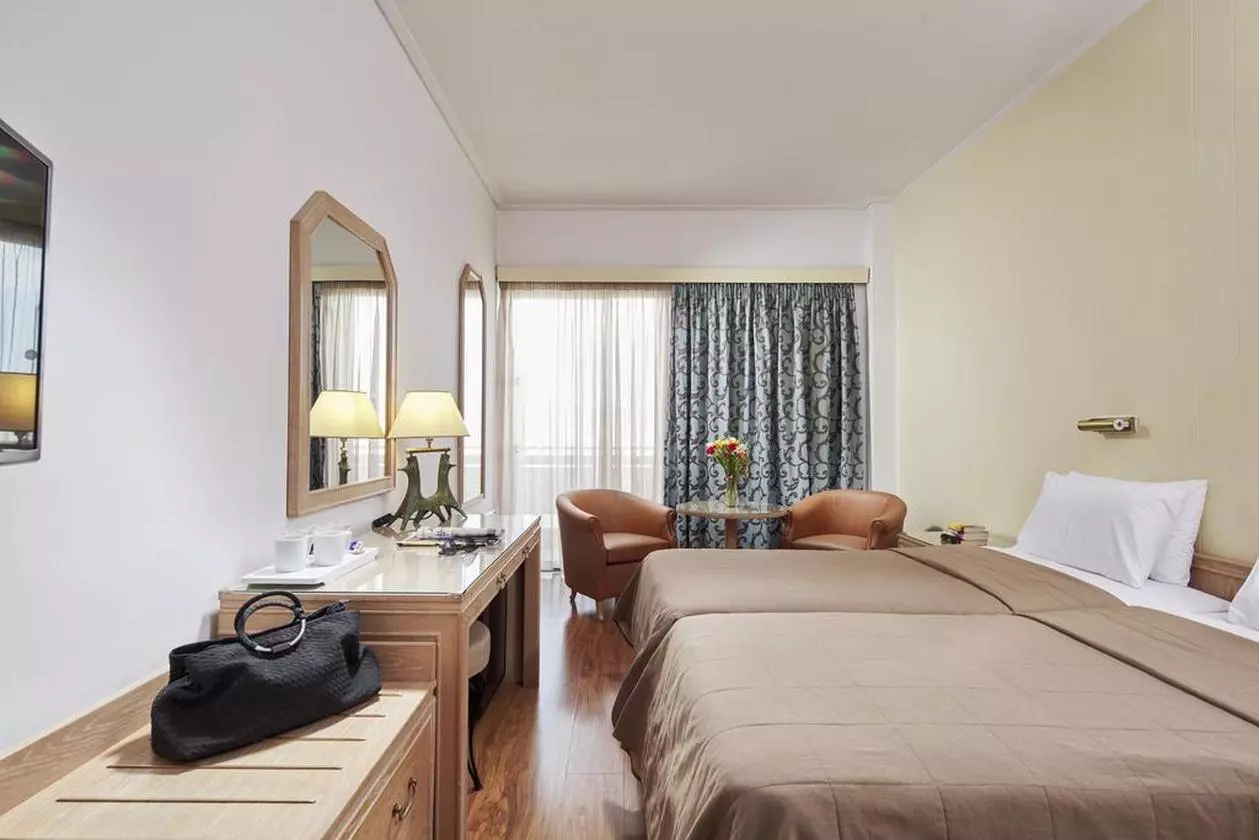 BESTWESTERN_SHABAVIZ (6).jpg